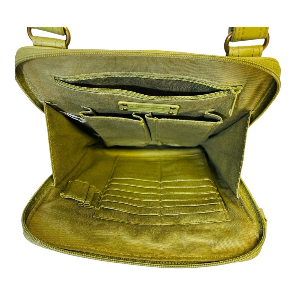 Fossil Men’s or Women’s Green Leather crossbody
Bag - Picture 3 of 10